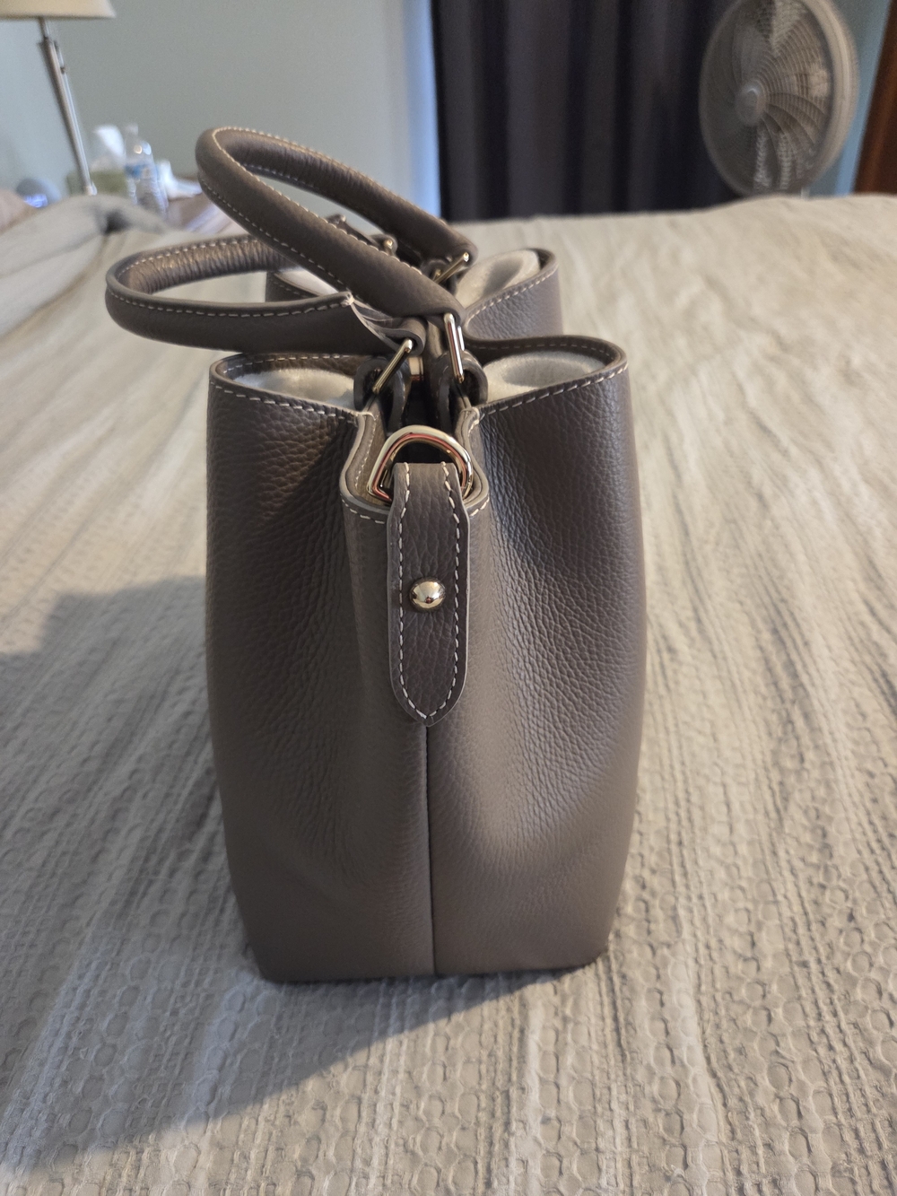 EUC Dooney & Bourke Lucca Leather Barlow In Elephant (Grey) - Picture 5 of 9
